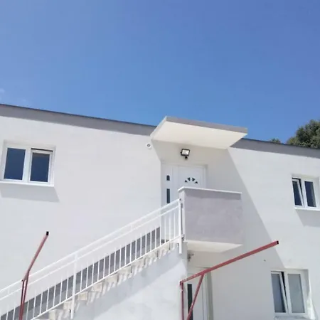 Apartman Elena *